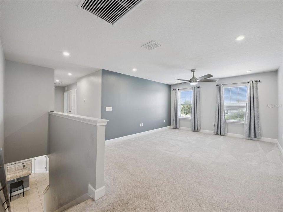 For Sale: $519,000 (5 beds, 4 baths, 2978 Square Feet)