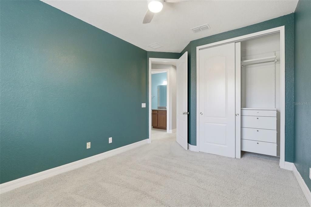 For Sale: $419,000 (3 beds, 2 baths, 1725 Square Feet)