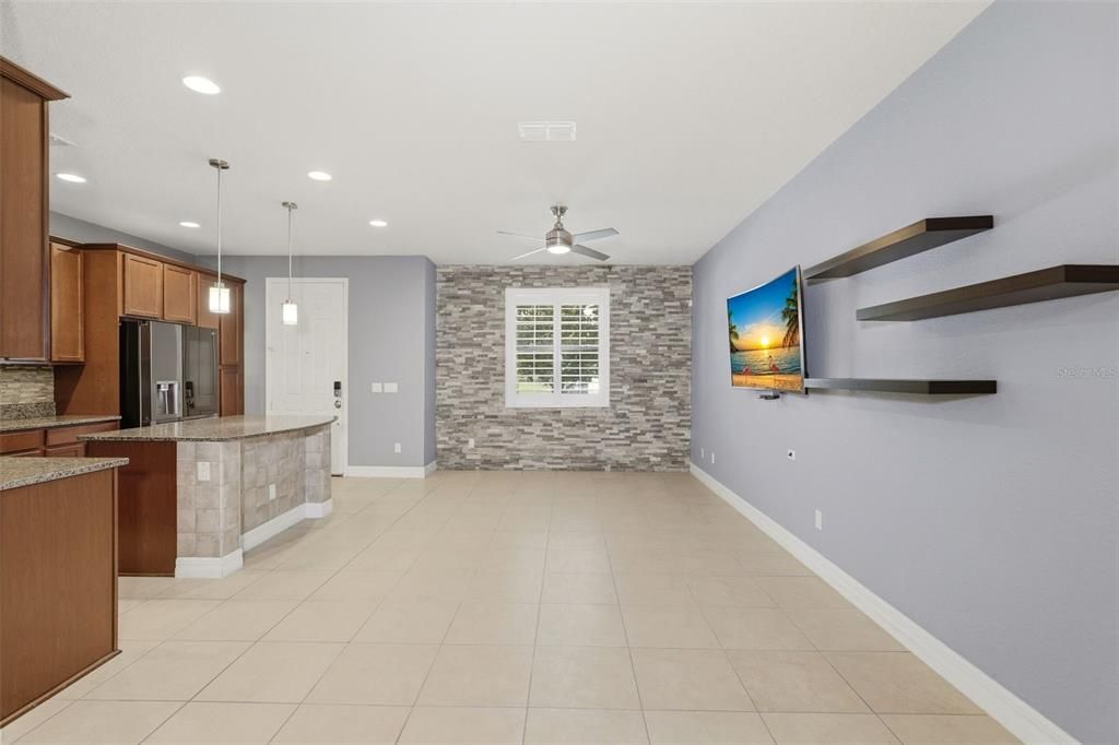 For Sale: $419,000 (3 beds, 2 baths, 1725 Square Feet)