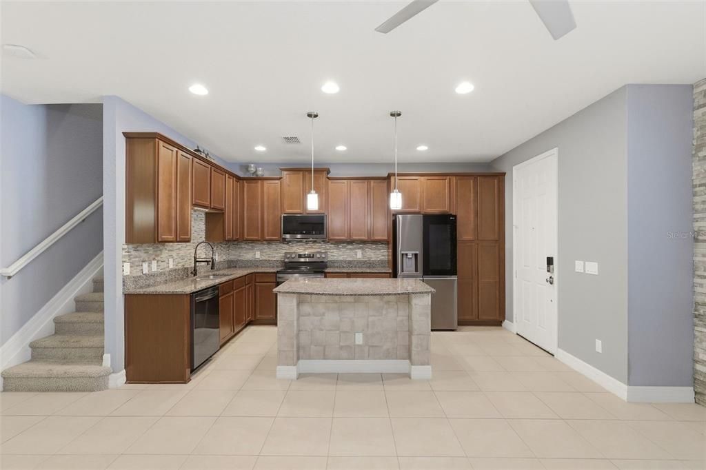For Sale: $419,000 (3 beds, 2 baths, 1725 Square Feet)