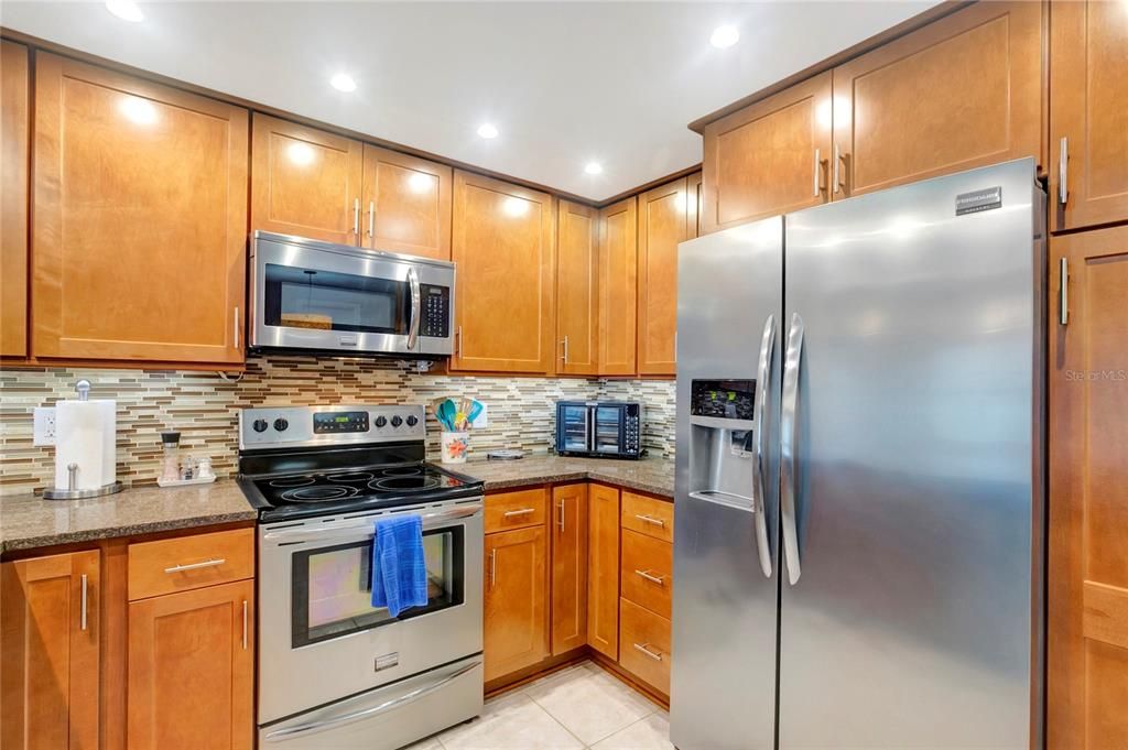 На продажу: $365,000 (3 спален, 2 ванн, 1401 Квадратных фут)