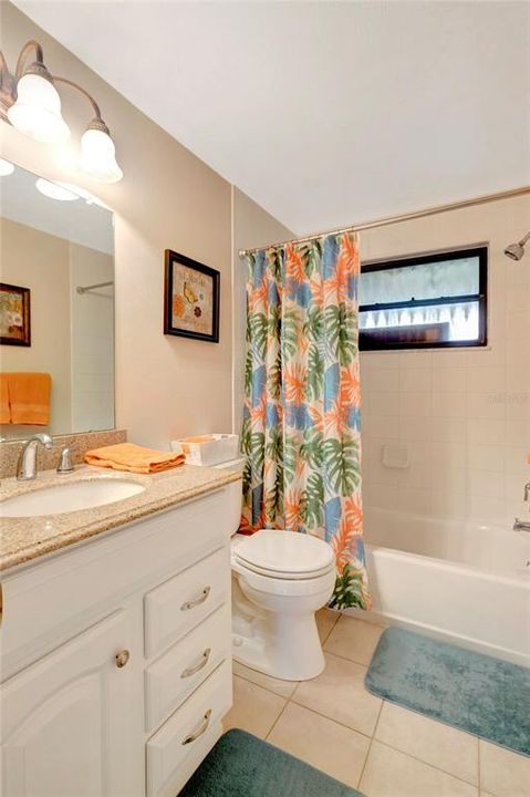 На продажу: $365,000 (3 спален, 2 ванн, 1401 Квадратных фут)