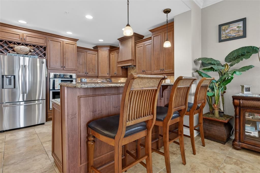 На продажу: $729,900 (3 спален, 3 ванн, 1919 Квадратных фут)
