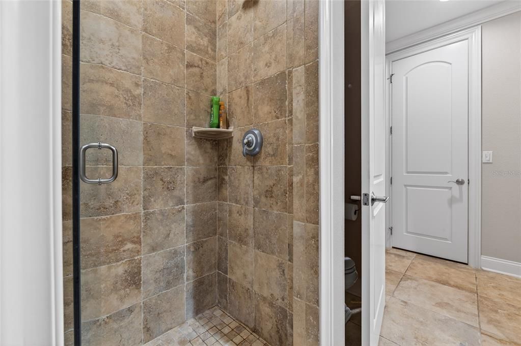 На продажу: $729,900 (3 спален, 3 ванн, 1919 Квадратных фут)