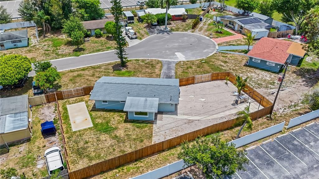 На продажу: $289,000 (2 спален, 1 ванн, 874 Квадратных фут)