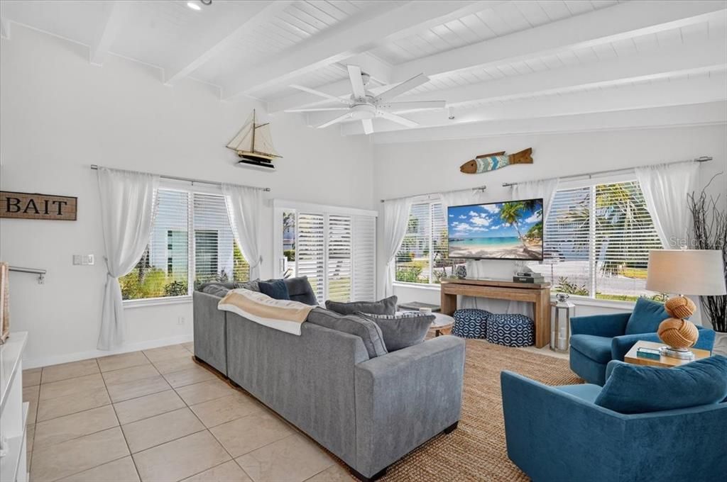 For Sale: $1,995,000 (4 beds, 0 baths, 2284 Square Feet)