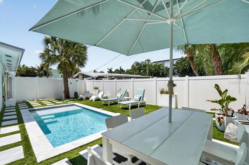For Sale: $1,995,000 (4 beds, 0 baths, 2284 Square Feet)
