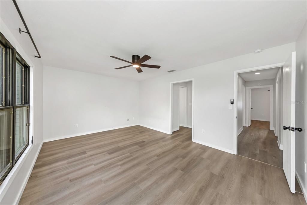 В аренду: $2,300 (3 спален, 2 ванн, 1401 Квадратных фут)