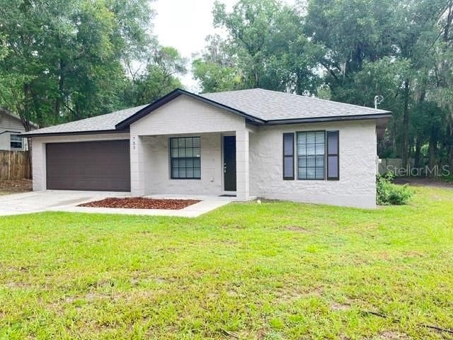 For Rent: $1,850 (3 beds, 2 baths, 1218 Square Feet)