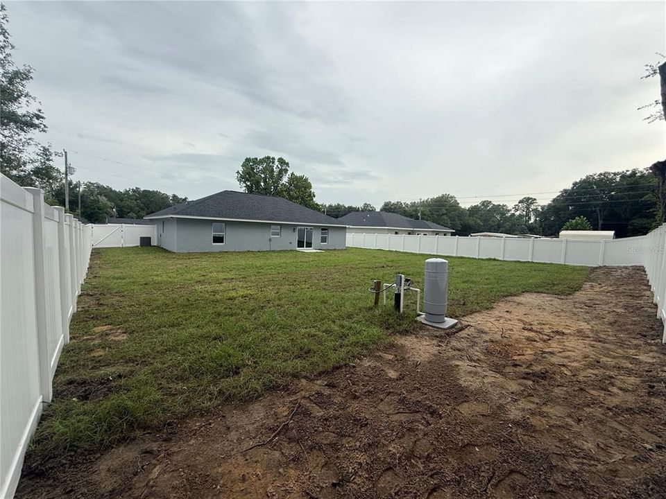 For Sale: $279,000 (3 beds, 2 baths, 1402 Square Feet)