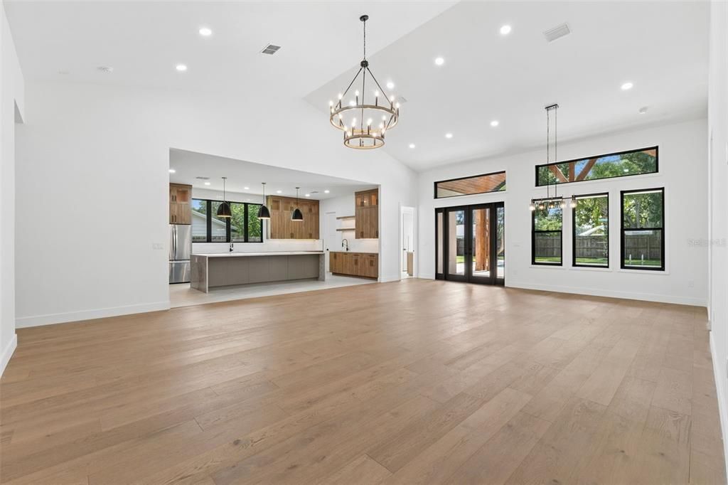 En Venta: $1,249,000 (6 camas, 4 baños, 3536 Pies cuadrados)