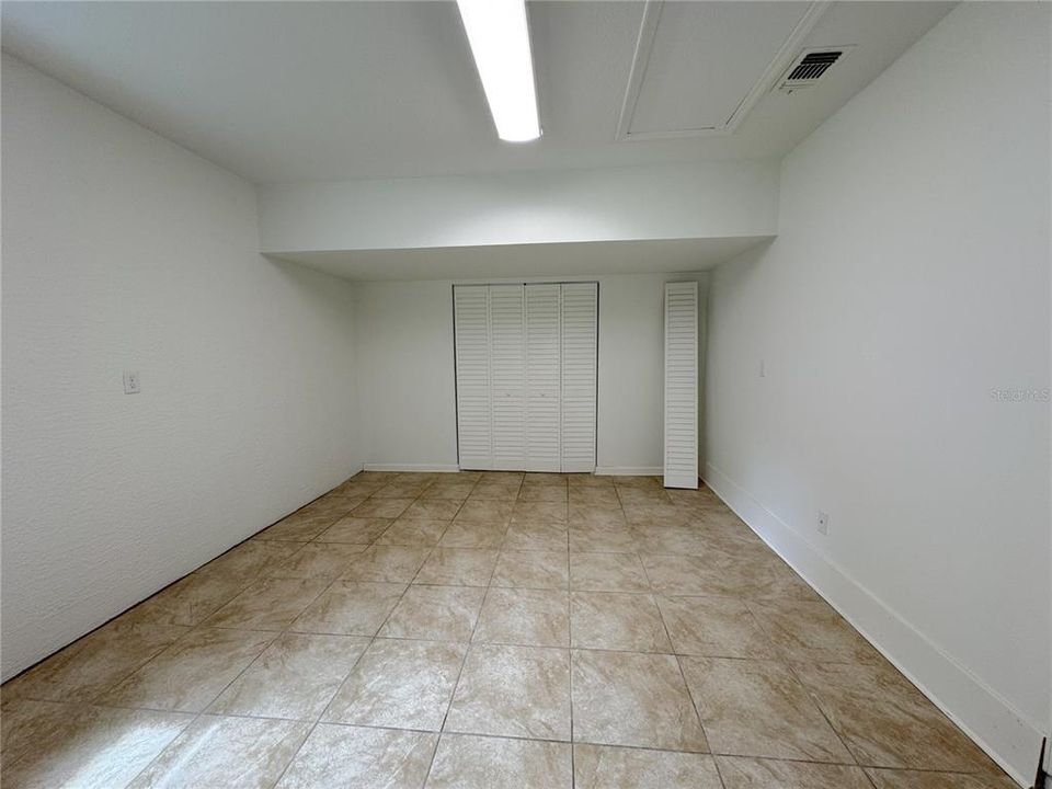 For Rent: $1,600 (3 beds, 2 baths, 1296 Square Feet)