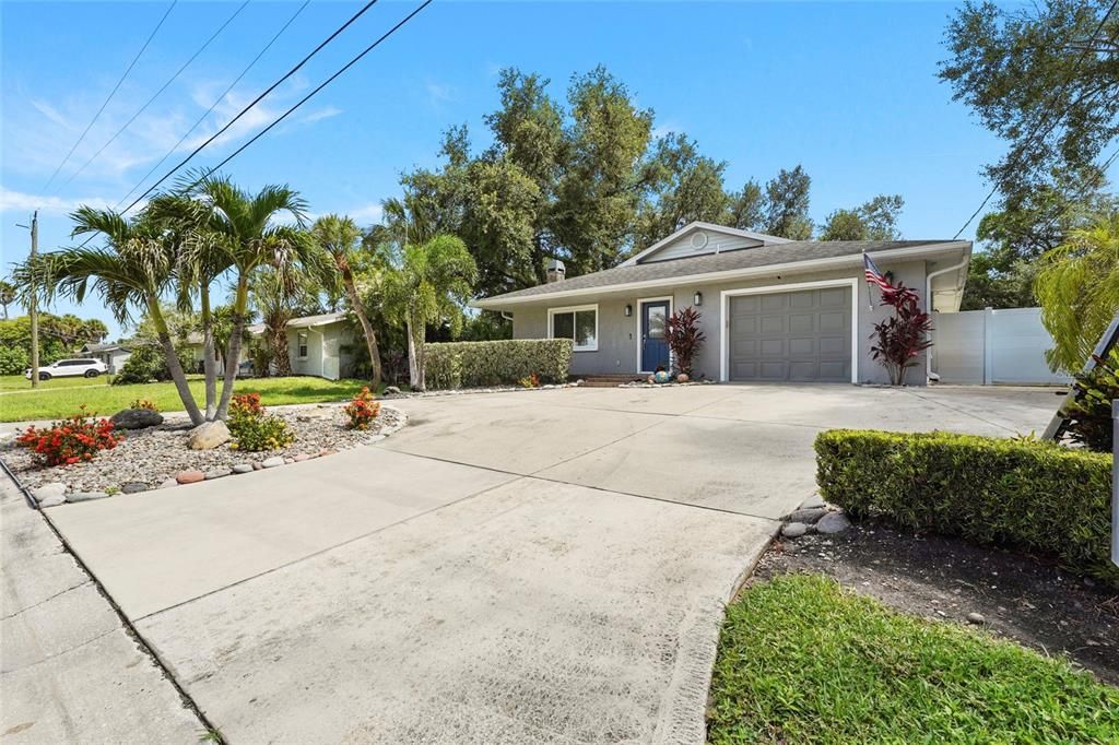 En Venta: $399,000 (3 camas, 2 baños, 1682 Pies cuadrados)
