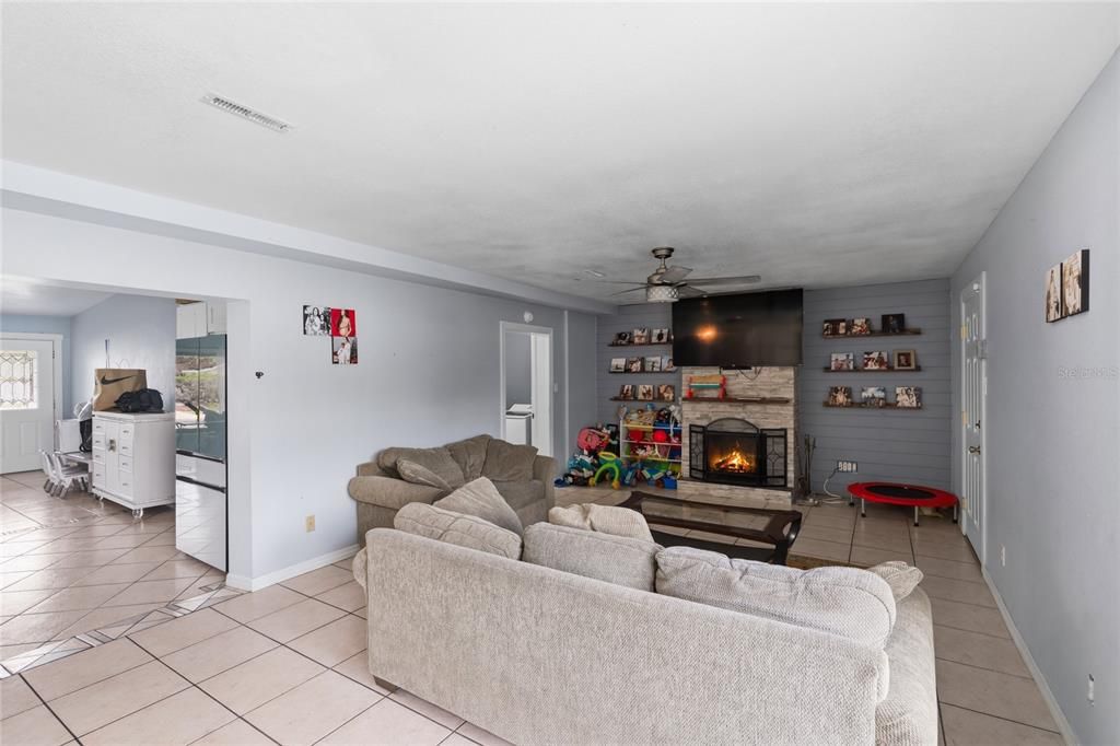 For Sale: $535,000 (5 beds, 3 baths, 2380 Square Feet)