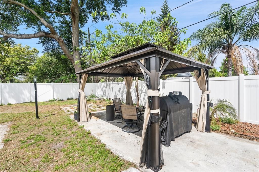 For Sale: $535,000 (5 beds, 3 baths, 2380 Square Feet)
