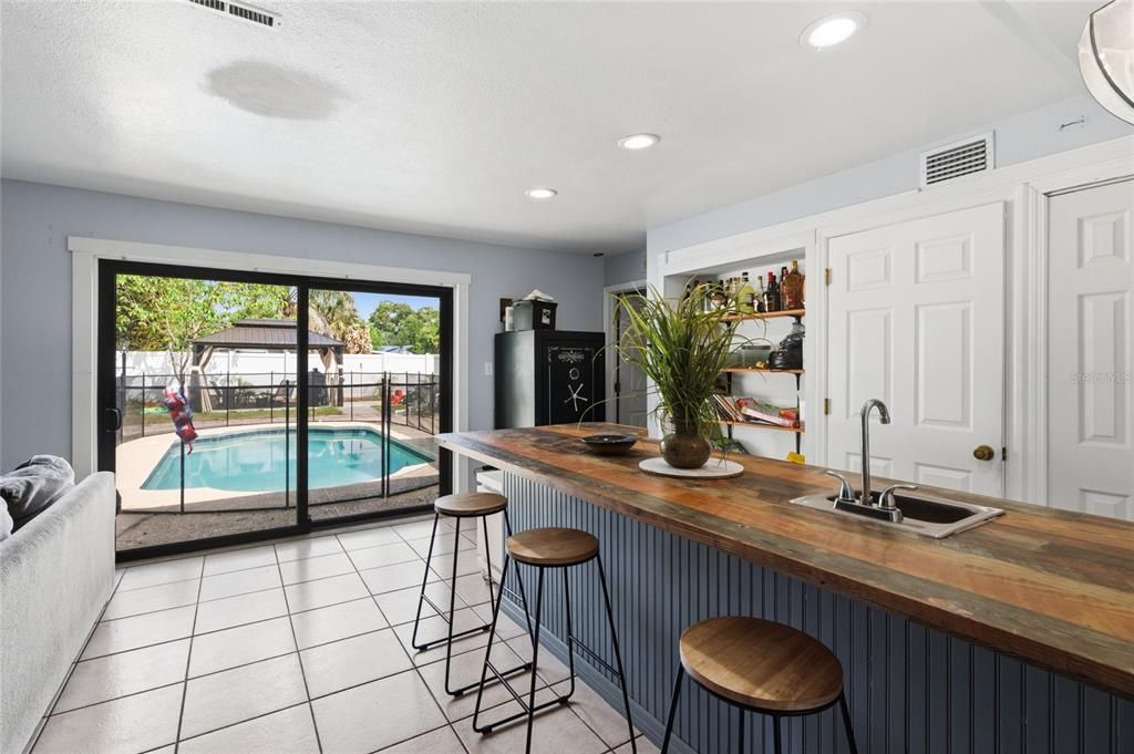 For Sale: $535,000 (5 beds, 3 baths, 2380 Square Feet)