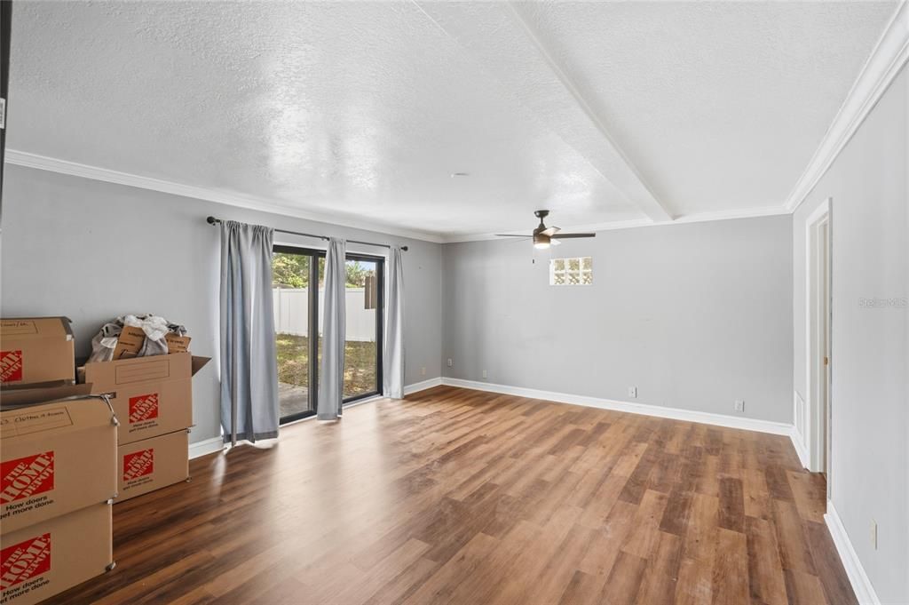 For Sale: $535,000 (5 beds, 3 baths, 2380 Square Feet)