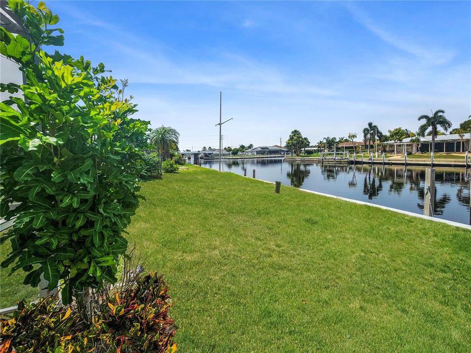 For Sale: $449,000 (3 beds, 2 baths, 1698 Square Feet)