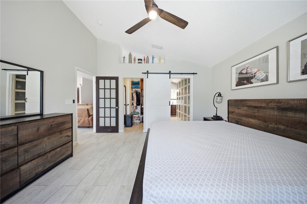 En Venta: $385,000 (3 camas, 2 baños, 1426 Pies cuadrados)