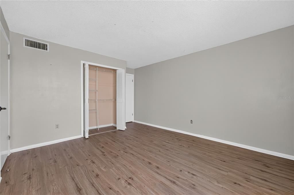 В аренду: $1,850 (3 спален, 2 ванн, 1416 Квадратных фут)