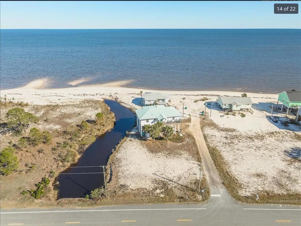 На продажу: $97,000 (0.16 acres)