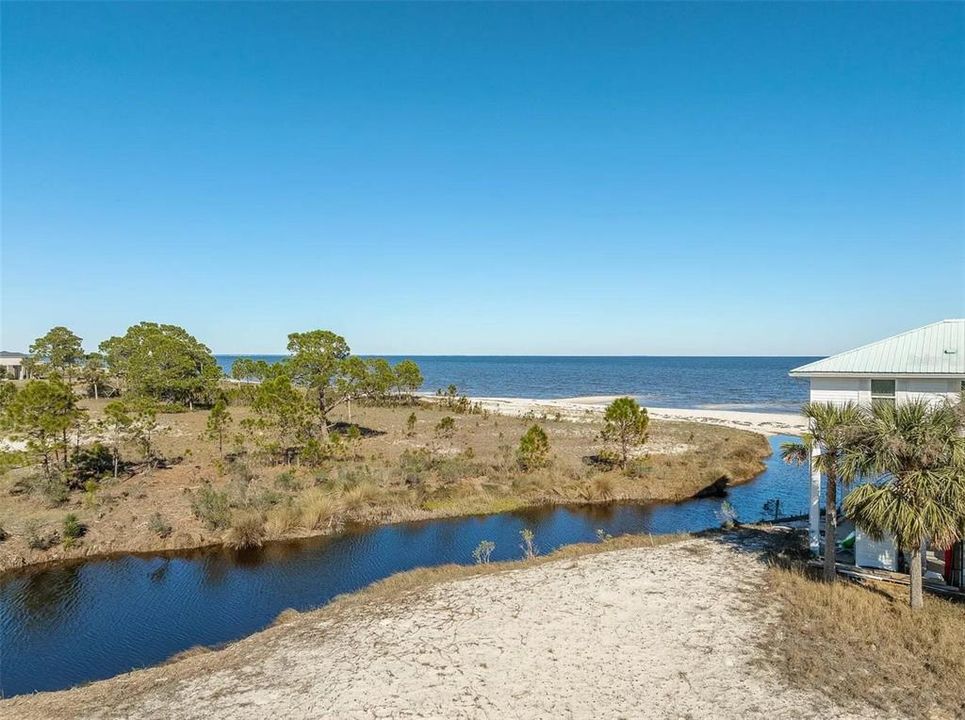 На продажу: $97,000 (0.16 acres)