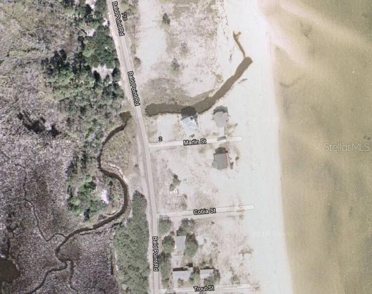 На продажу: $97,000 (0.16 acres)