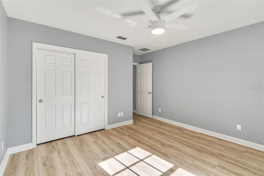 For Sale: $379,900 (3 beds, 2 baths, 1716 Square Feet)