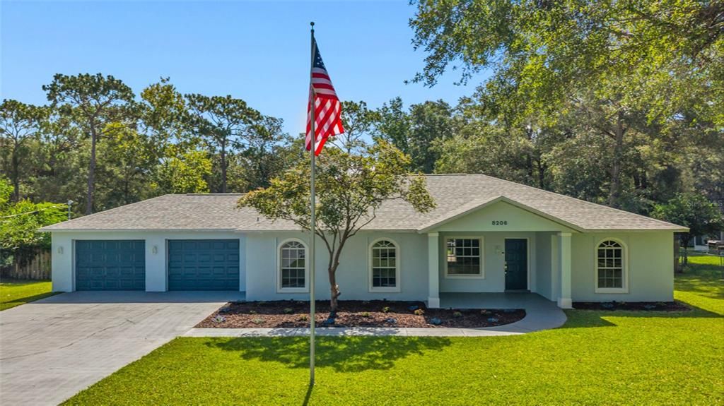 For Sale: $379,900 (3 beds, 2 baths, 1716 Square Feet)