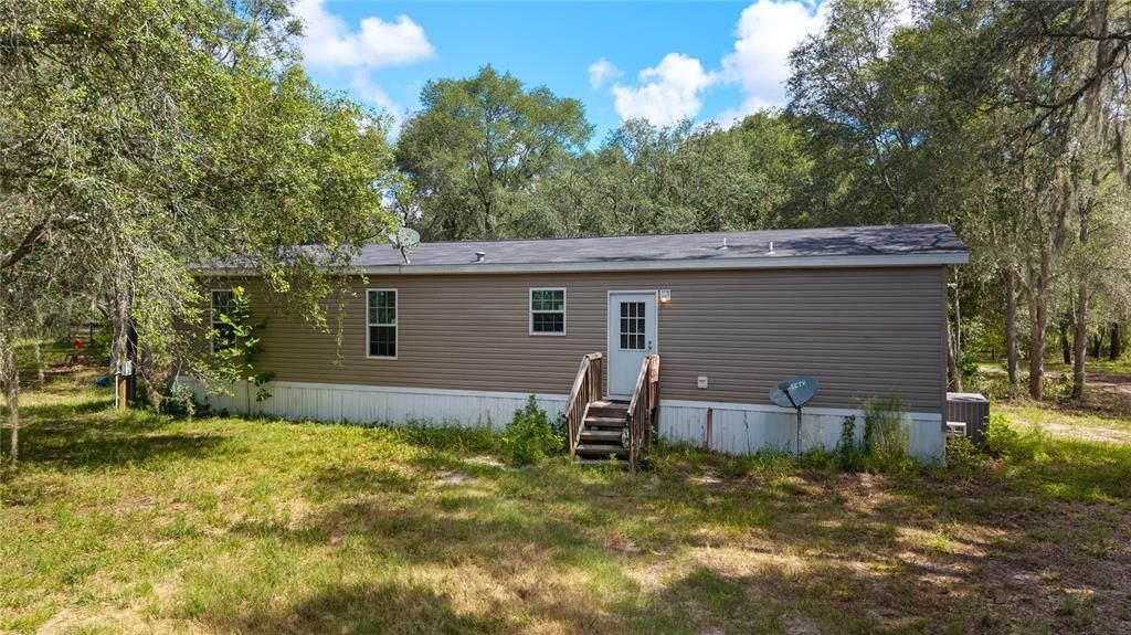 For Sale: $369,900 (3 beds, 2 baths, 1512 Square Feet)