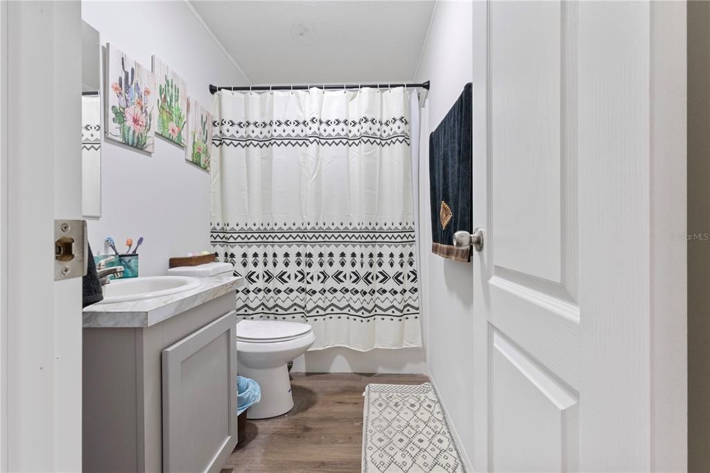 For Sale: $369,900 (3 beds, 2 baths, 1512 Square Feet)