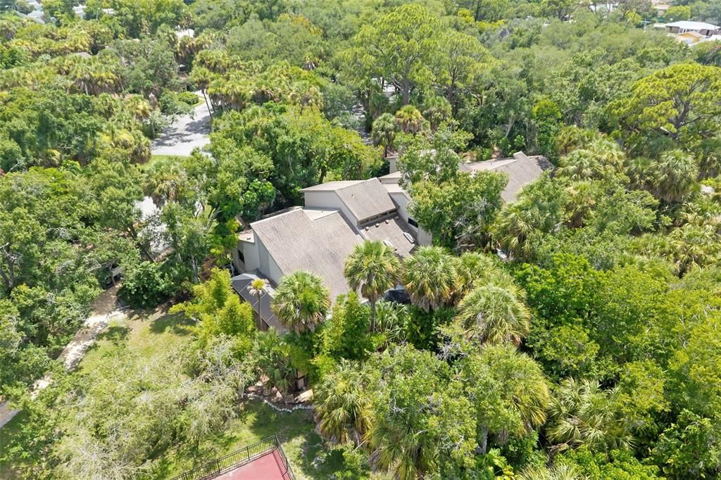 For Sale: $375,000 (3 beds, 3 baths, 1923 Square Feet)
