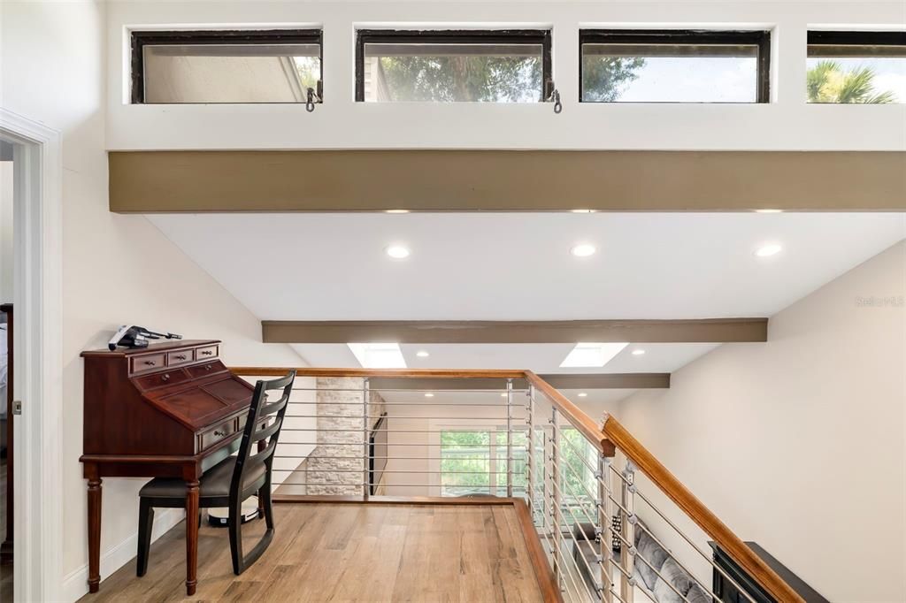 For Sale: $375,000 (3 beds, 3 baths, 1923 Square Feet)