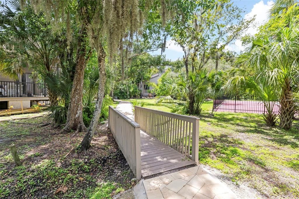 For Sale: $375,000 (3 beds, 3 baths, 1923 Square Feet)