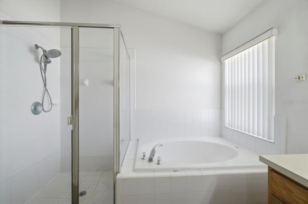 En Venta: $335,000 (3 camas, 2 baños, 1808 Pies cuadrados)