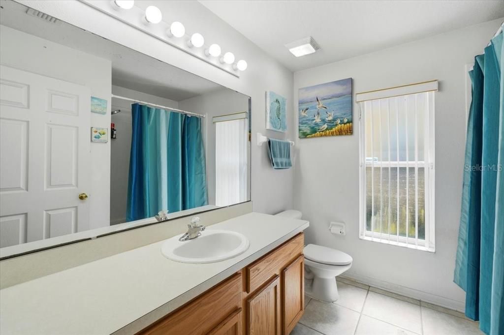 En Venta: $335,000 (3 camas, 2 baños, 1808 Pies cuadrados)