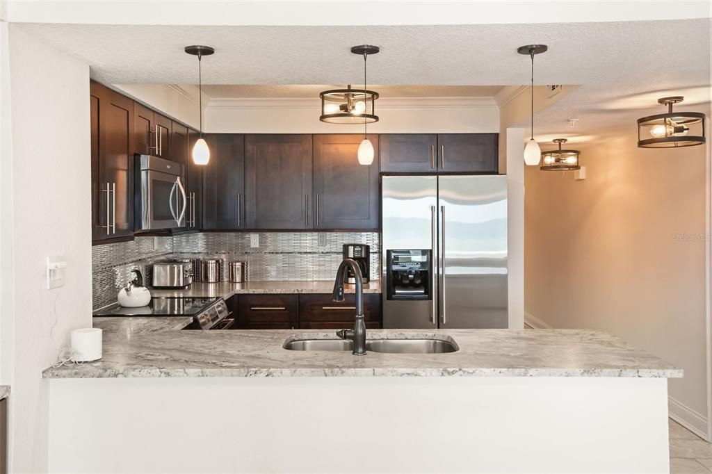 For Sale: $440,000 (1 beds, 2 baths, 1077 Square Feet)