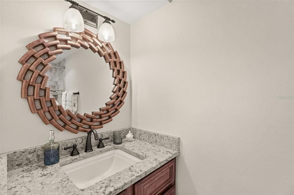 For Sale: $440,000 (1 beds, 2 baths, 1077 Square Feet)