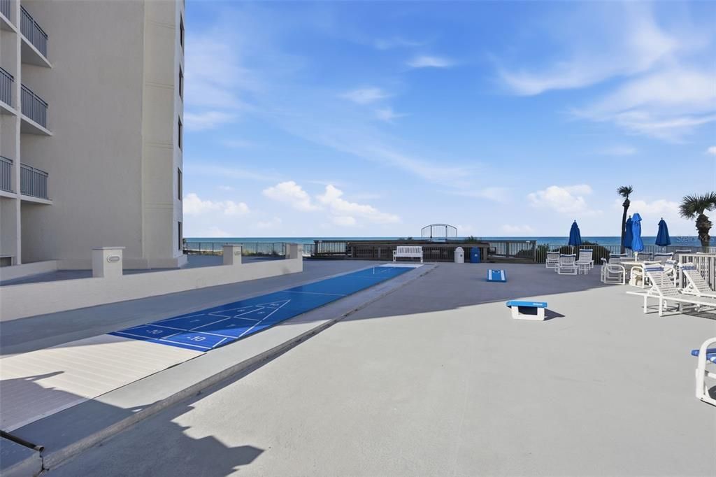For Sale: $440,000 (1 beds, 2 baths, 1077 Square Feet)