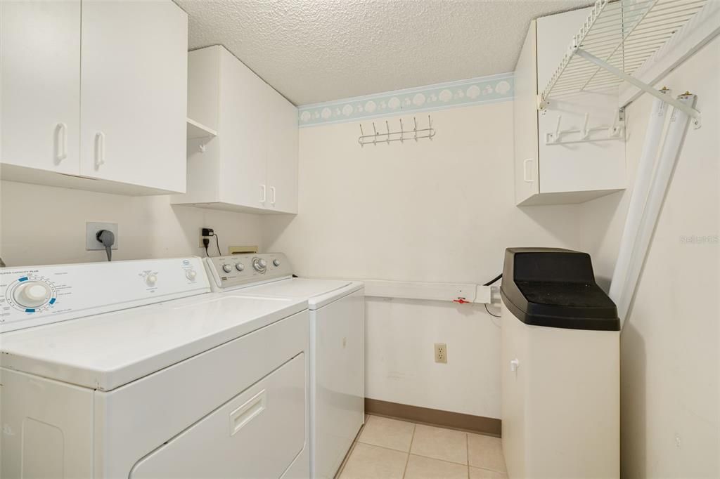 En Venta: $184,900 (2 camas, 2 baños, 1038 Pies cuadrados)