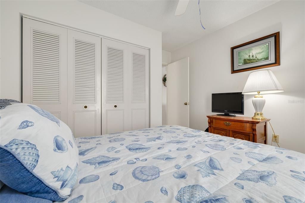 En Venta: $184,900 (2 camas, 2 baños, 1038 Pies cuadrados)