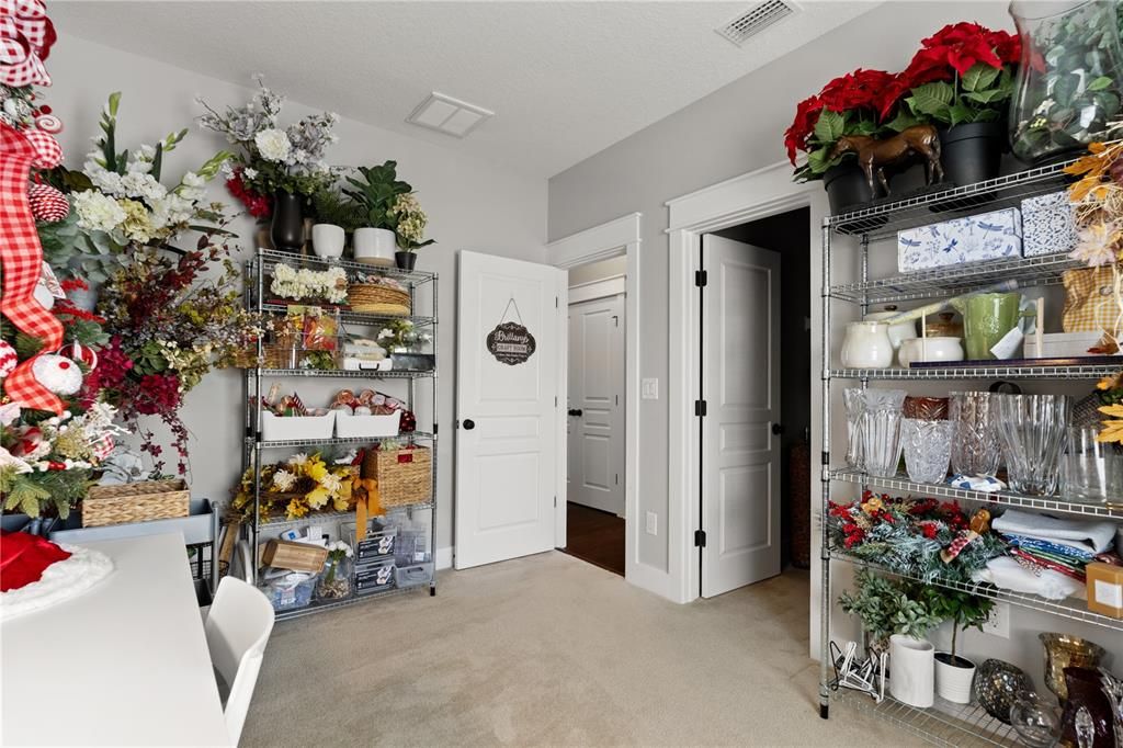 На продажу: $899,000 (5 спален, 4 ванн, 4209 Квадратных фут)
