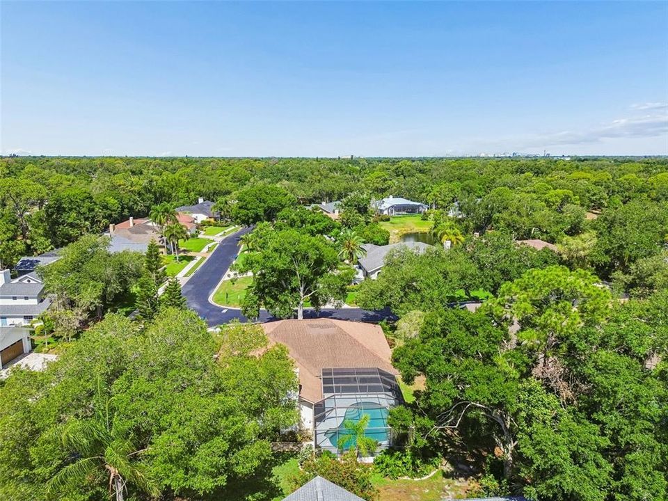 En Venta: $890,000 (4 camas, 2 baños, 2407 Pies cuadrados)