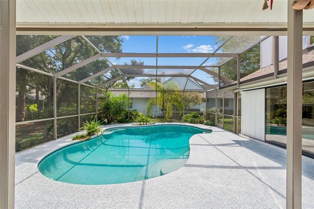 En Venta: $890,000 (4 camas, 2 baños, 2407 Pies cuadrados)
