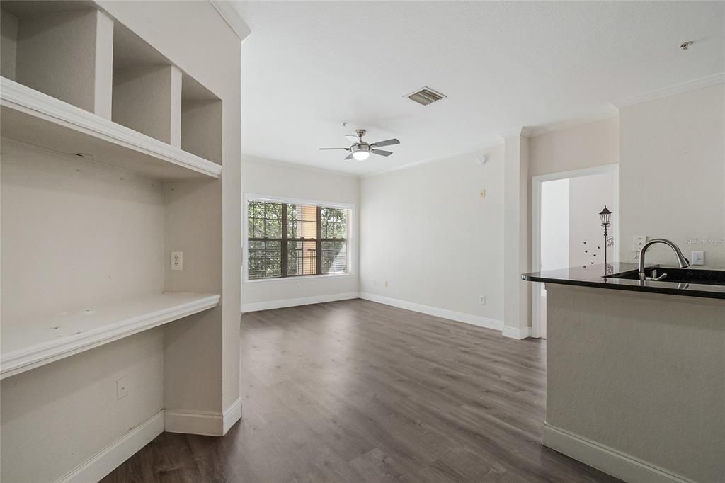 В аренду: $1,799 (2 спален, 2 ванн, 1036 Квадратных фут)