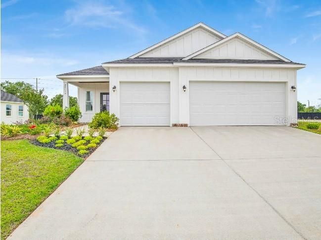 For Sale: $439,990 (3 beds, 2 baths, 1876 Square Feet)