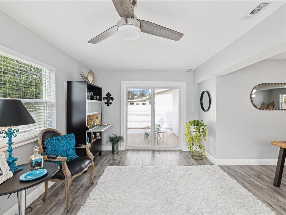 For Sale: $550,000 (3 beds, 2 baths, 1624 Square Feet)