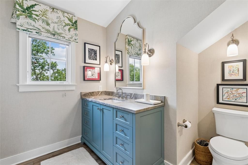 For Sale: $2,000,000 (3 beds, 4 baths, 3735 Square Feet)