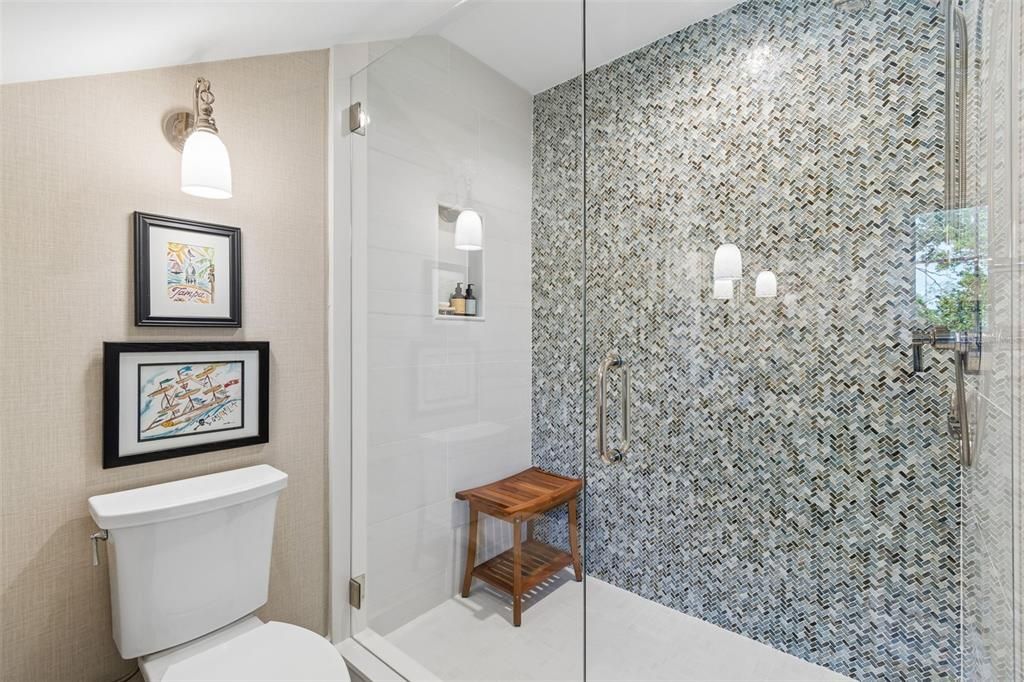 For Sale: $2,000,000 (3 beds, 4 baths, 3735 Square Feet)