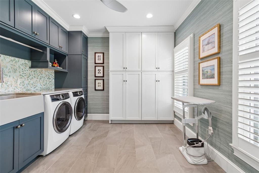 For Sale: $2,000,000 (3 beds, 4 baths, 3735 Square Feet)